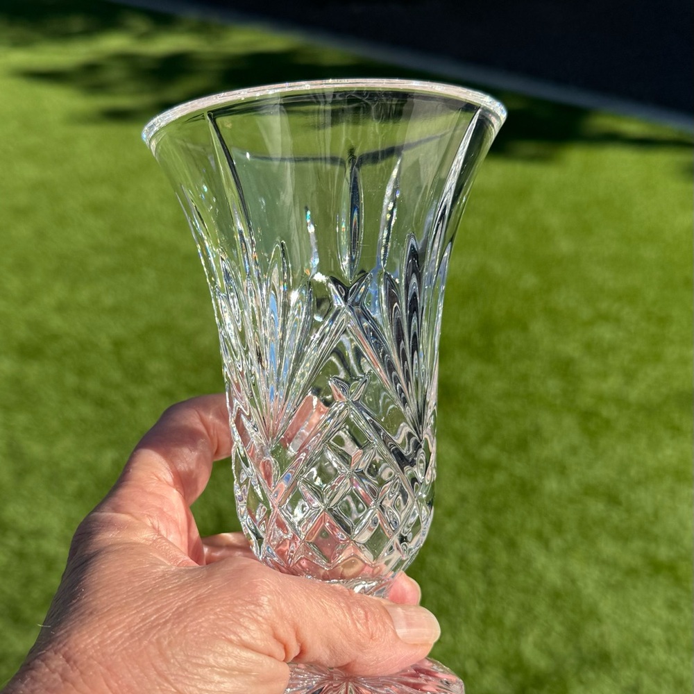 Genuine MARQUIS By WATERFORD CRYSTAL VASE 6" Flared Footed Glendale Pattern Fan